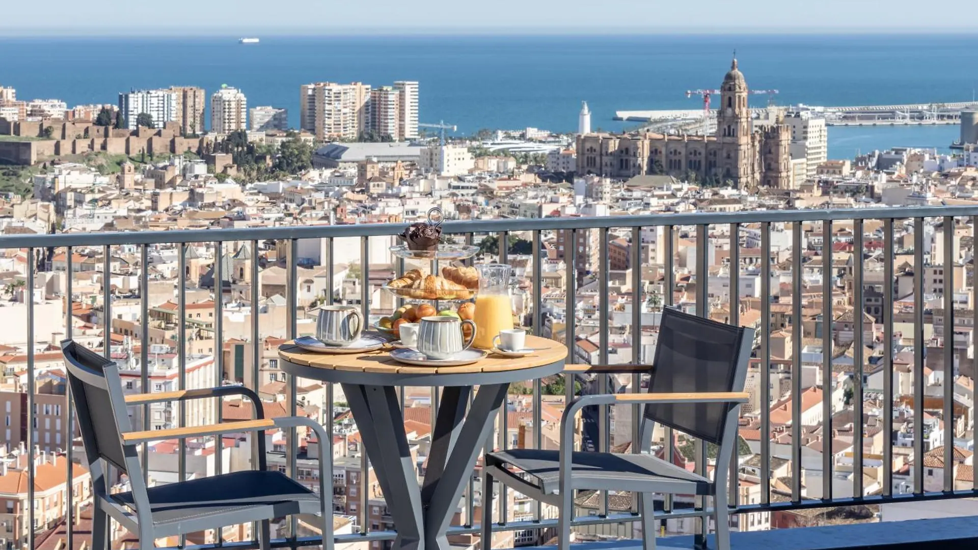 Apartamento Malaga Skyline 6 Pool & Parking Free