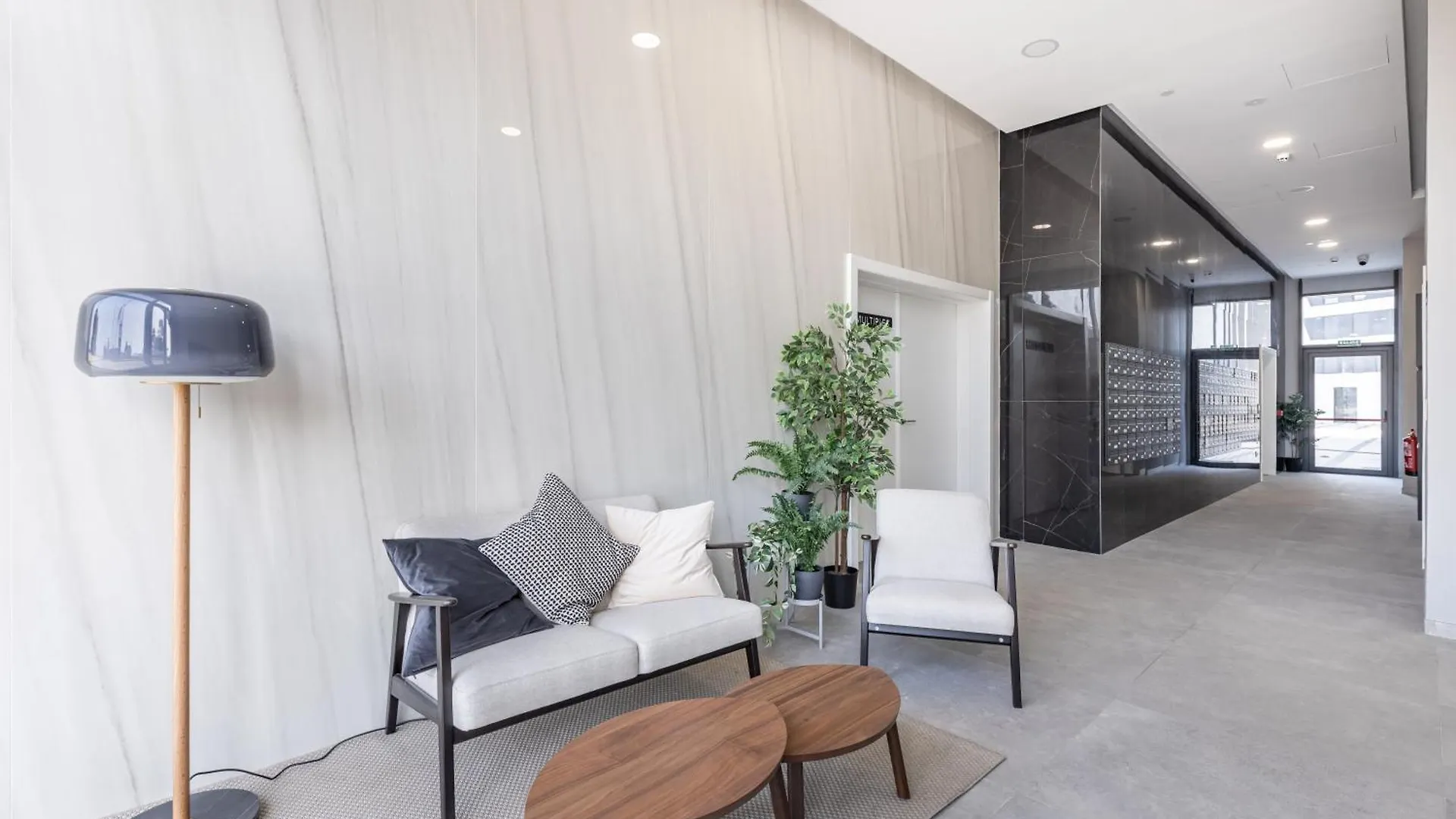 Apartamento Malaga Skyline 6 Pool & Parking Free 0*,