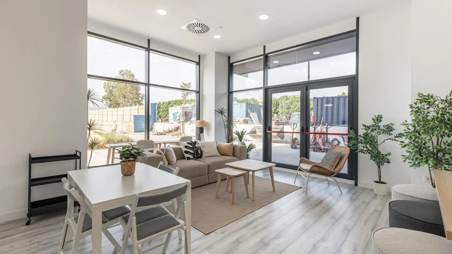 Malaga Skyline 6 Pool & Parking Free Apartment Spain