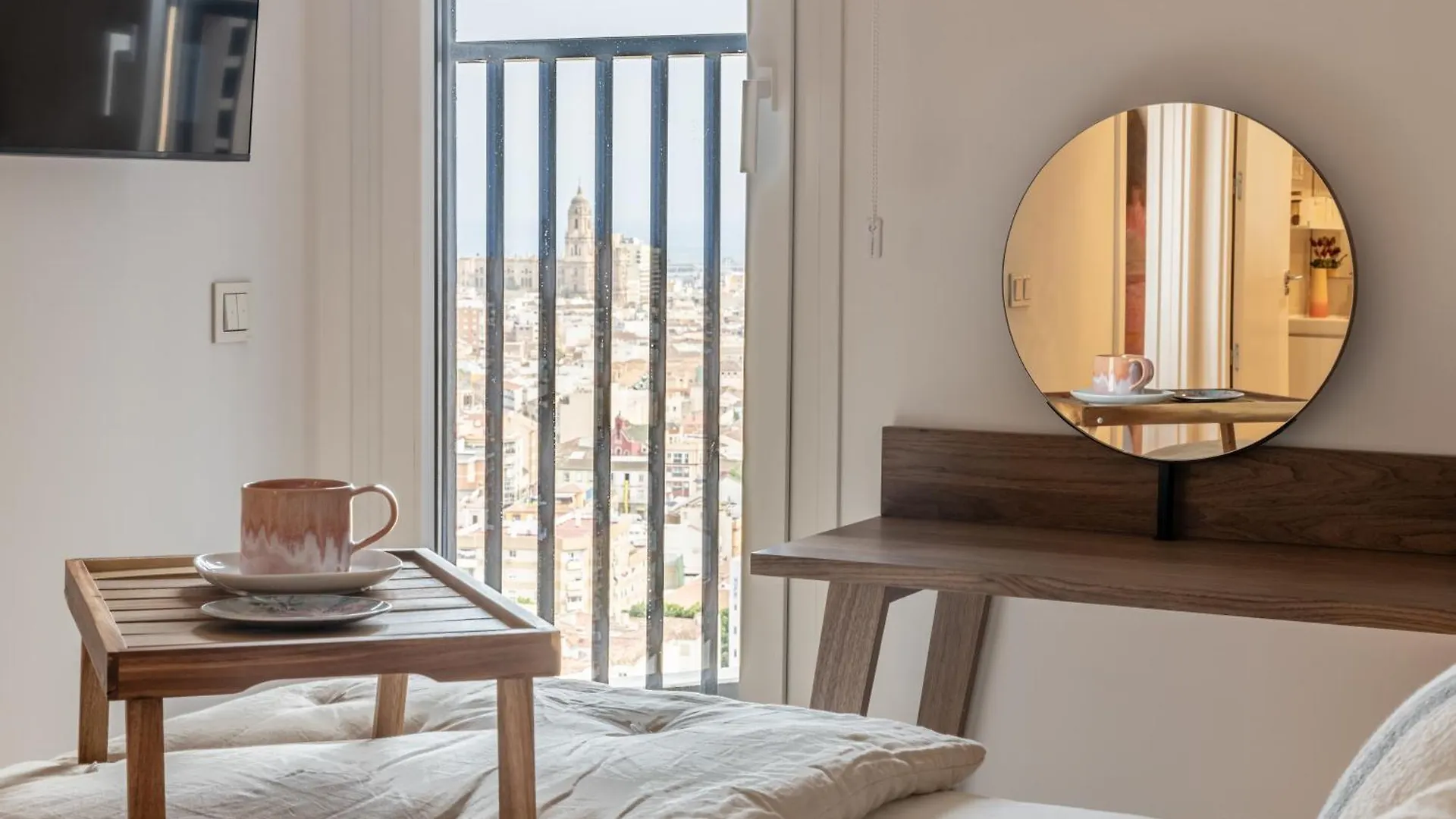 Malaga Skyline 6 Pool & Parking Free Apartment